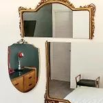 Mr Square Apartman *