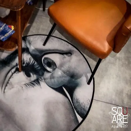 Mr Square * Κατάνια