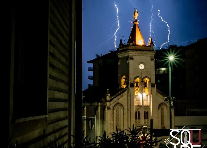 Mr Square アパート *